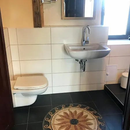 Wachstube Mit 3 Schlafraeumen דירה
